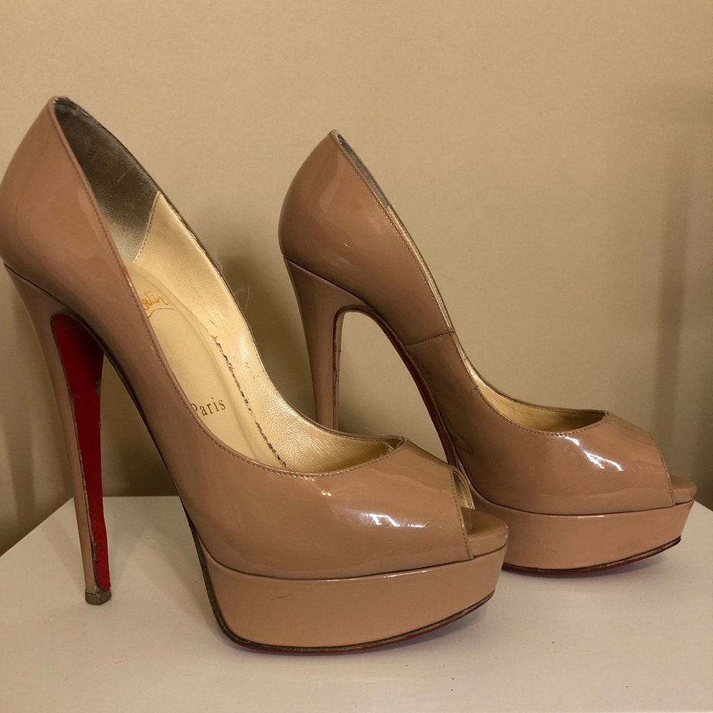 Christian Louboutin Nude Palais Nude Pump